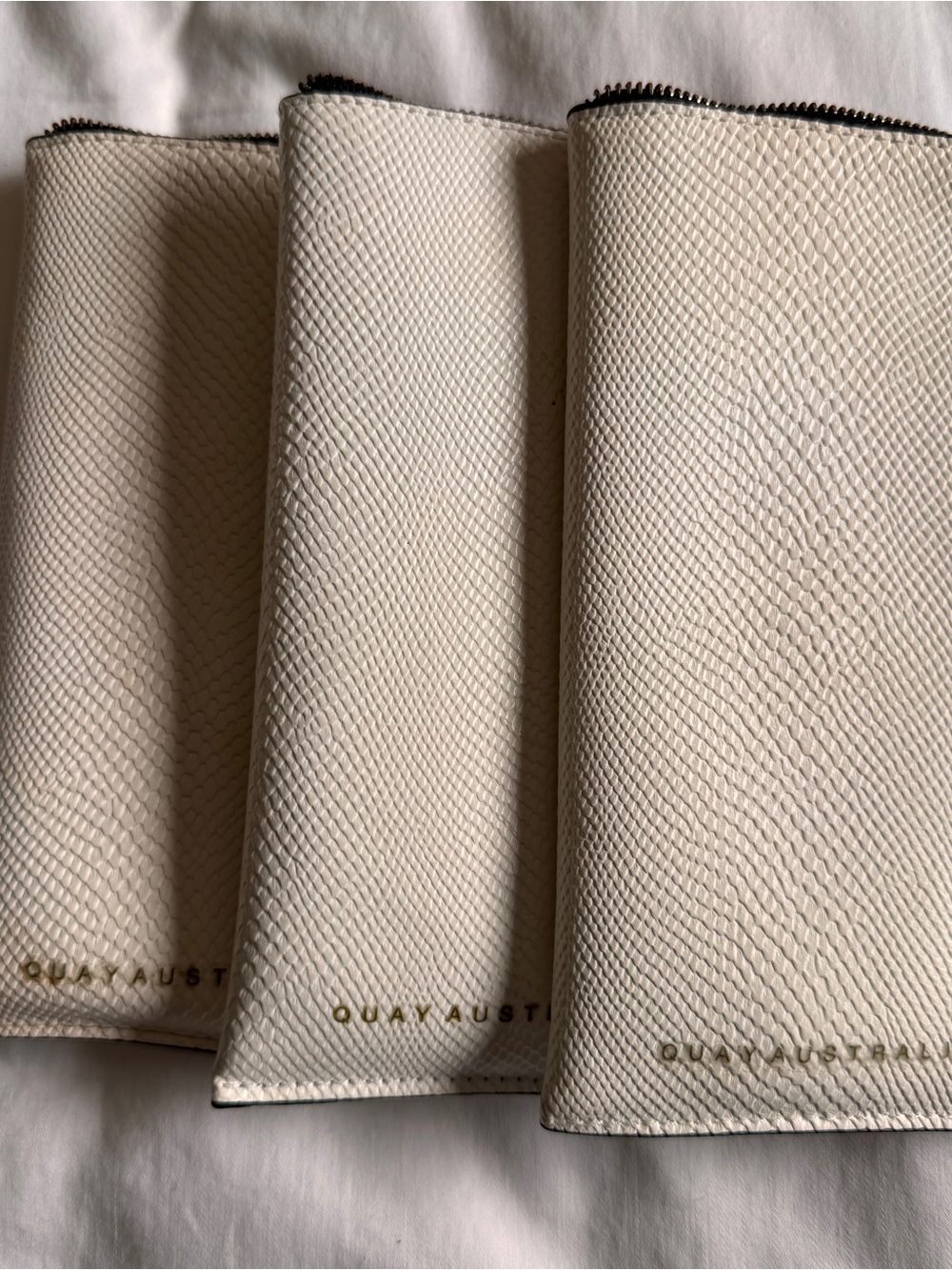 Quay Australia White Textured Sunglasses Pouch